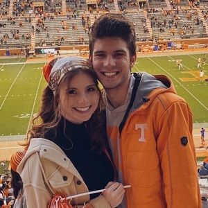 Meet your Posher, Alicia